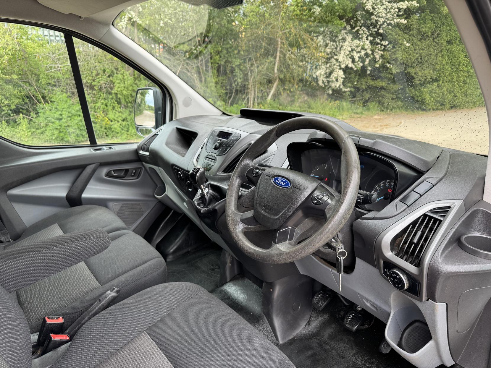 Ford Transit Custom 2.2 TDCi 290 Panel Van 5dr Diesel Manual L1 H1 (186 g/km, 98 bhp)