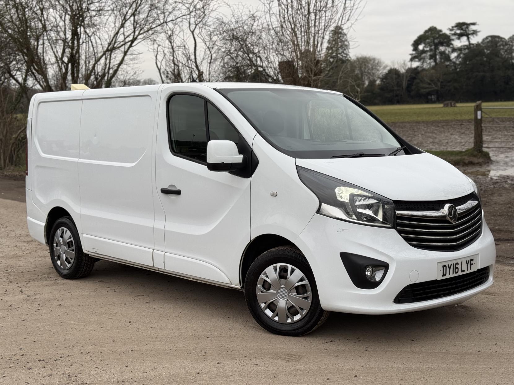 Vauxhall Vivaro 1.6 CDTi 2700 Sportive Panel Van 5dr Diesel Manual L1 H1 Euro 5 (115 ps)