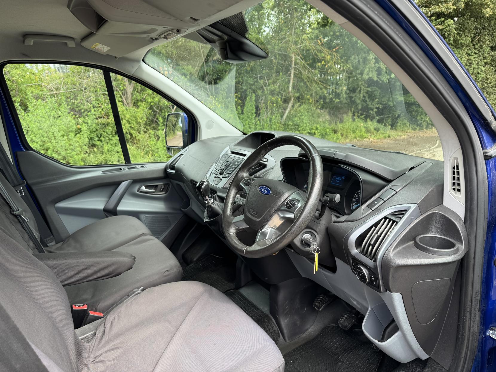 Ford Transit Custom 2.0 TDCi 270 Limited Panel Van 5dr Diesel Manual L1 H1 (163 g/km, 128 bhp)