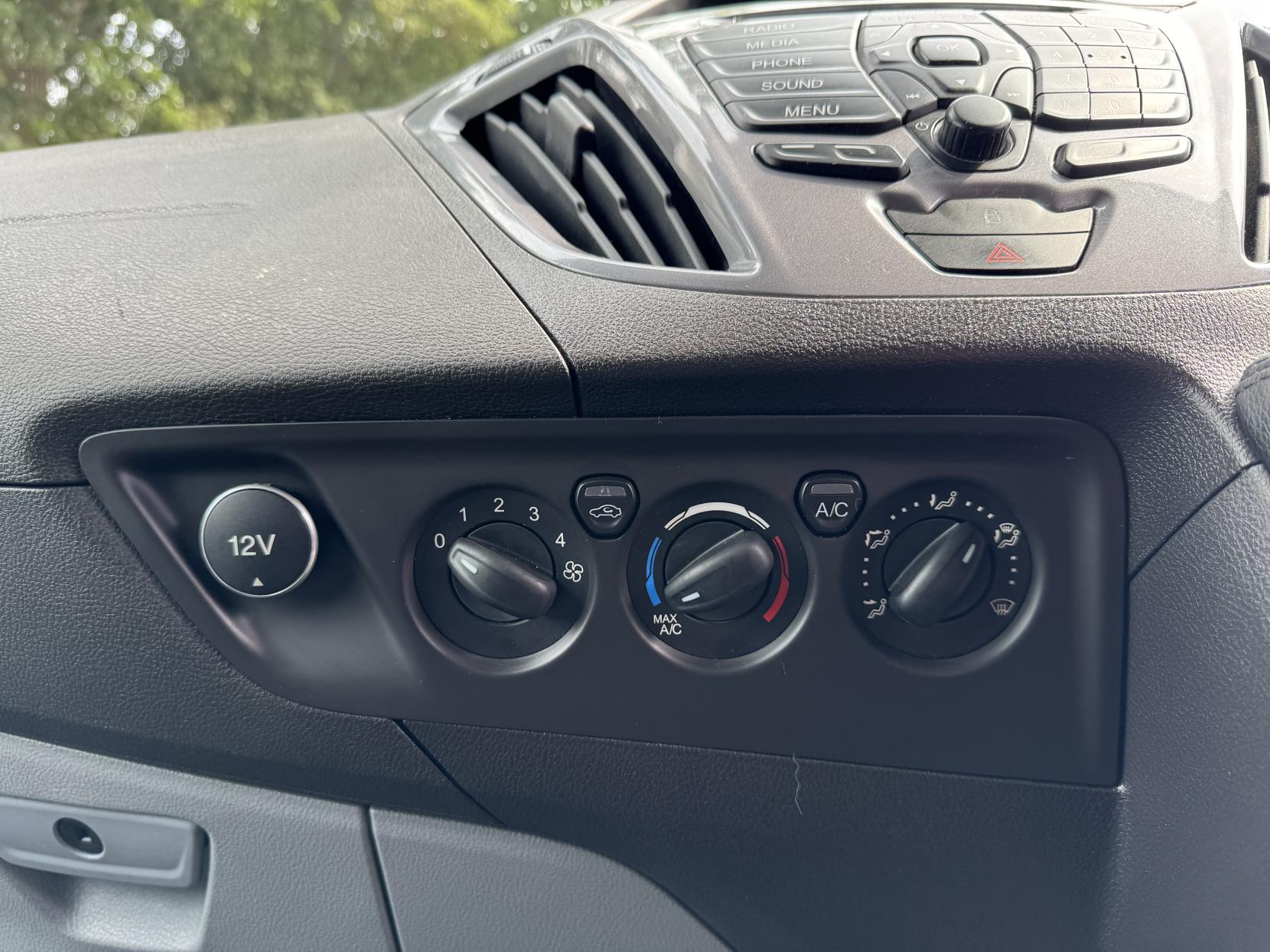 Ford Transit Custom 2.0 TDCi 270 Limited Panel Van 5dr Diesel Manual L1 H1 (163 g/km, 128 bhp)