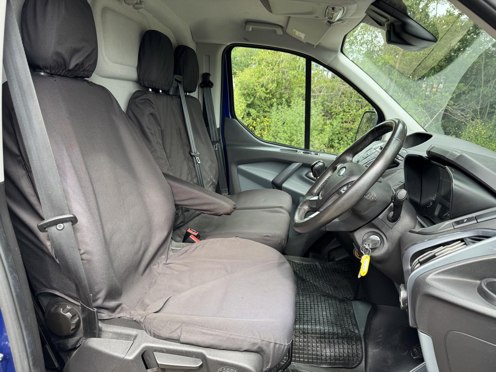 Ford Transit Custom 2.0 TDCi 270 Limited Panel Van 5dr Diesel Manual L1 H1 (163 g/km, 128 bhp)