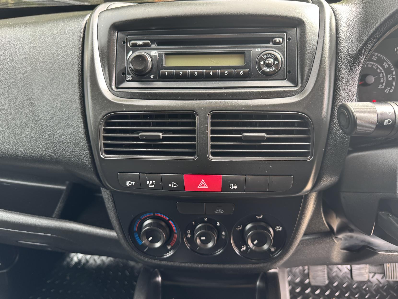 Vauxhall Combo 1.3 CDTi 2000 16v Panel Van 3dr Diesel Manual FWD L1 H1 (133 g/km, 89 bhp)