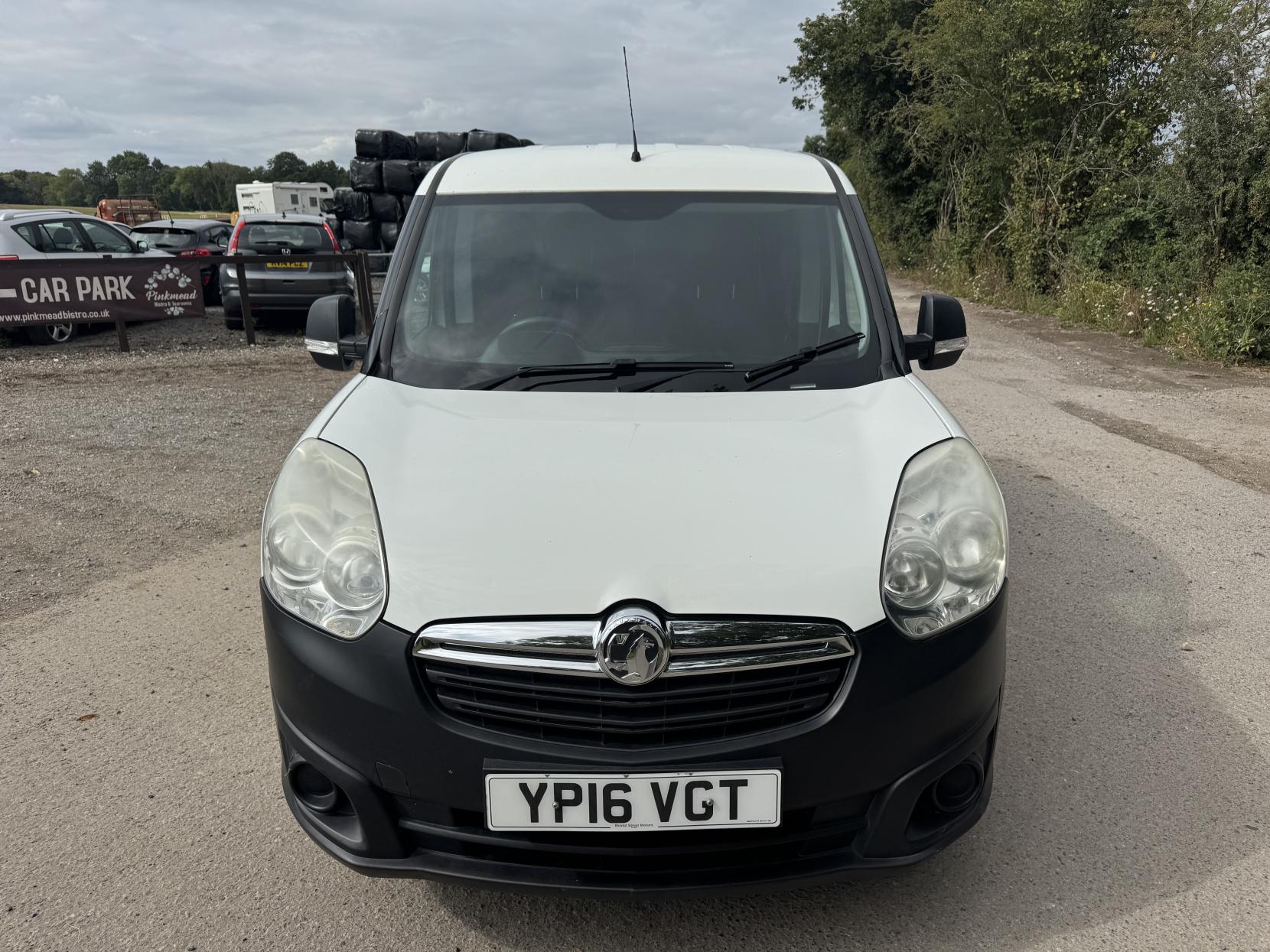 Vauxhall Combo 1.3 CDTi 2000 16v Panel Van 3dr Diesel Manual FWD L1 H1 (133 g/km, 89 bhp)