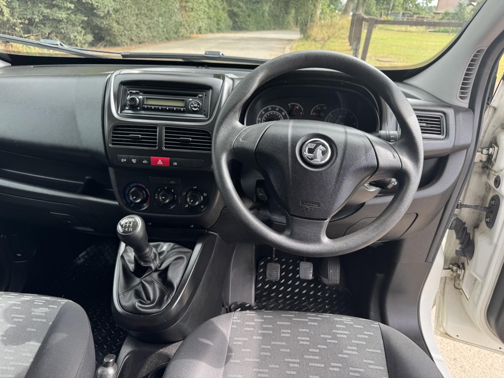Vauxhall Combo 1.3 CDTi 2000 16v Panel Van 3dr Diesel Manual FWD L1 H1 (133 g/km, 89 bhp)