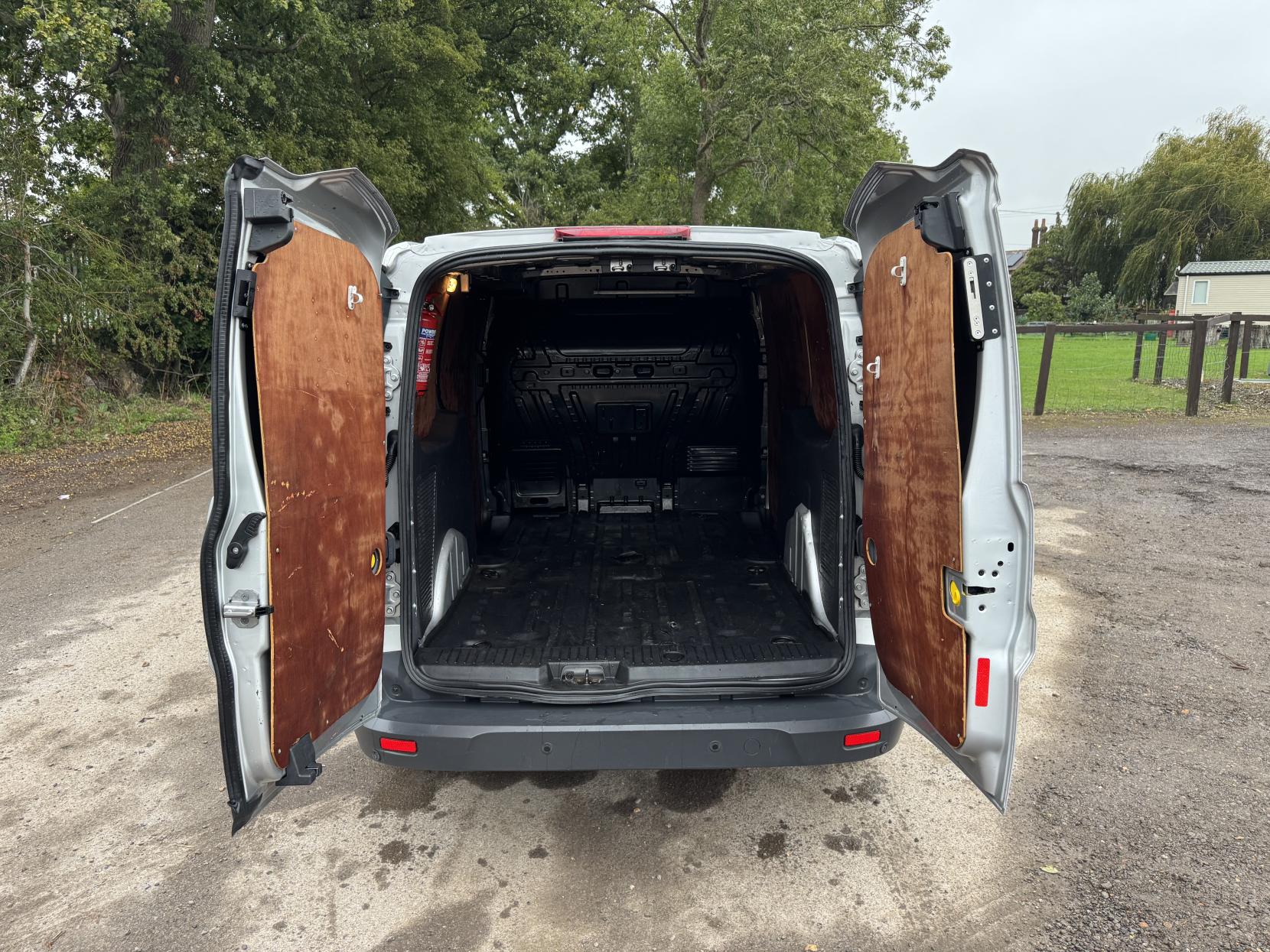 Ford Transit Connect 1.6 TDCi 210 Trend Panel Van 5dr Diesel Manual L2 H1 (128 g/km, 94 bhp)