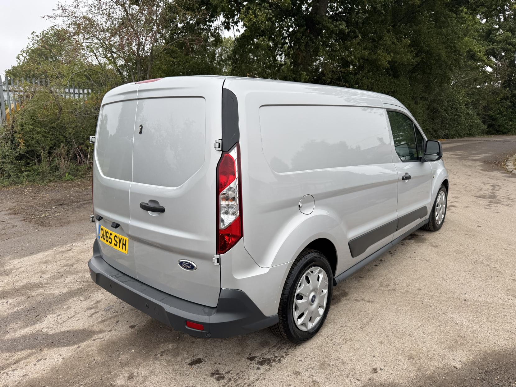 Ford Transit Connect 1.6 TDCi 210 Trend Panel Van 5dr Diesel Manual L2 H1 (128 g/km, 94 bhp)