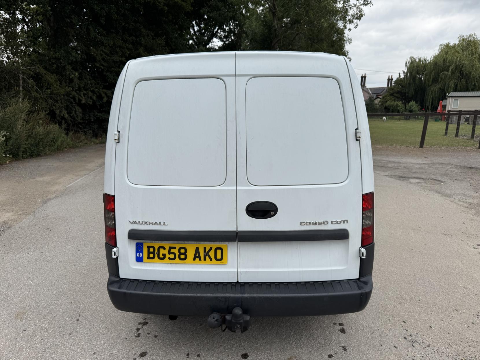 Vauxhall Combo 1.3 CDTi 1700 16v Panel Van 3dr Diesel Manual (134 g/km, 69 bhp)