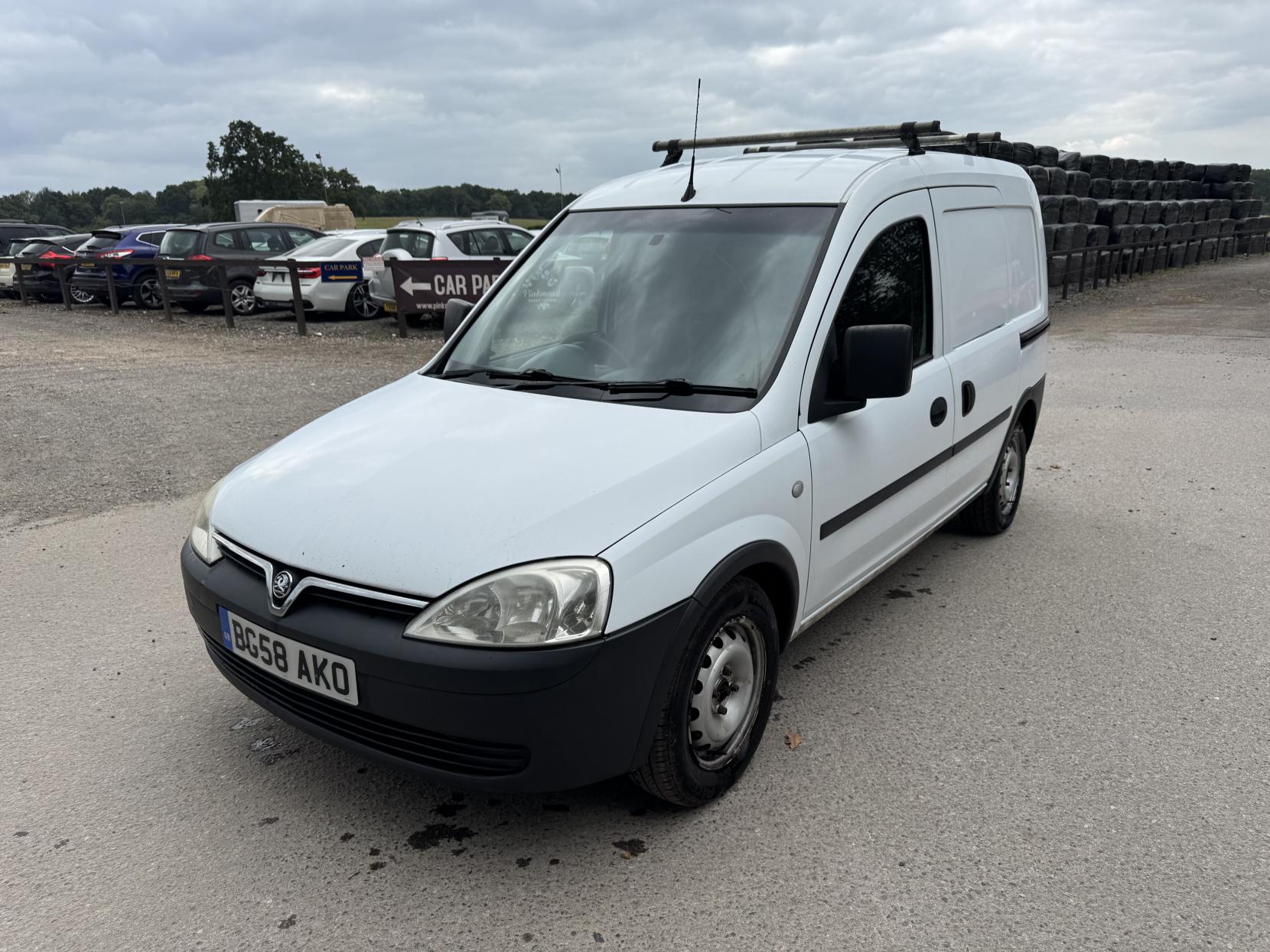 Vauxhall Combo 1.3 CDTi 1700 16v Panel Van 3dr Diesel Manual (134 g/km, 69 bhp)
