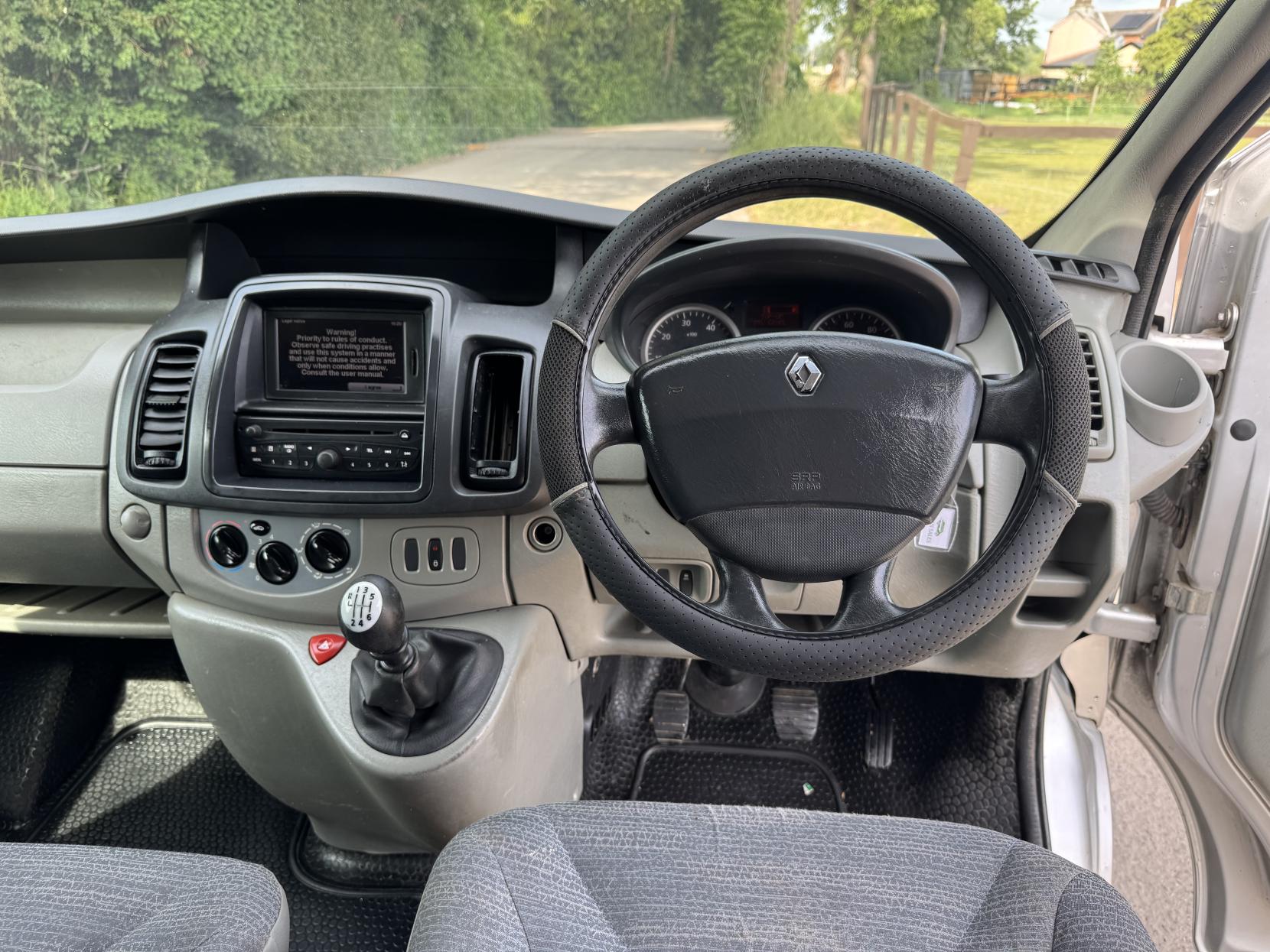 Renault Trafic 2.0 dCi SL27 Panel Van 4dr Diesel Manual L1 H1 (Phase 3) (195 g/km, 115 bhp)