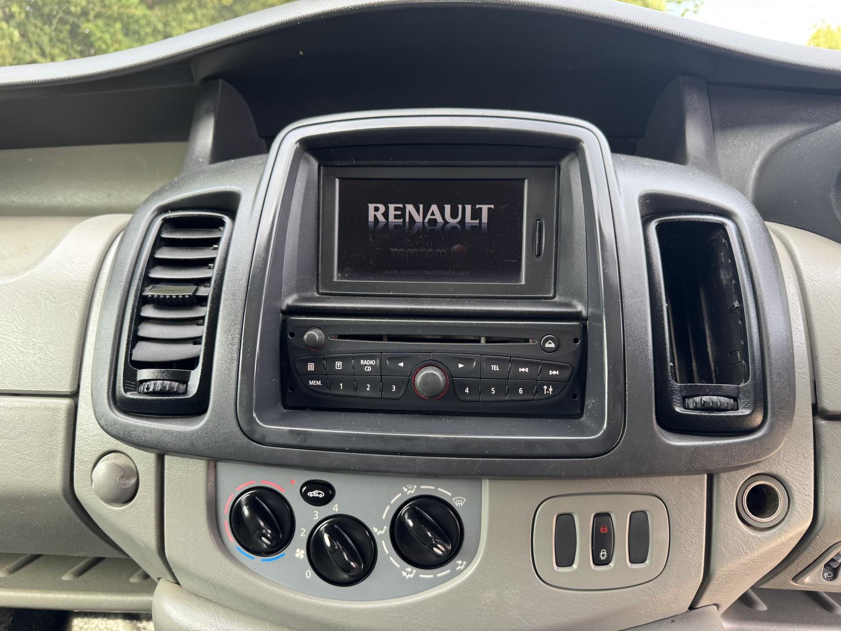 Renault Trafic 2.0 dCi SL27 Panel Van 4dr Diesel Manual L1 H1 (Phase 3) (195 g/km, 115 bhp)