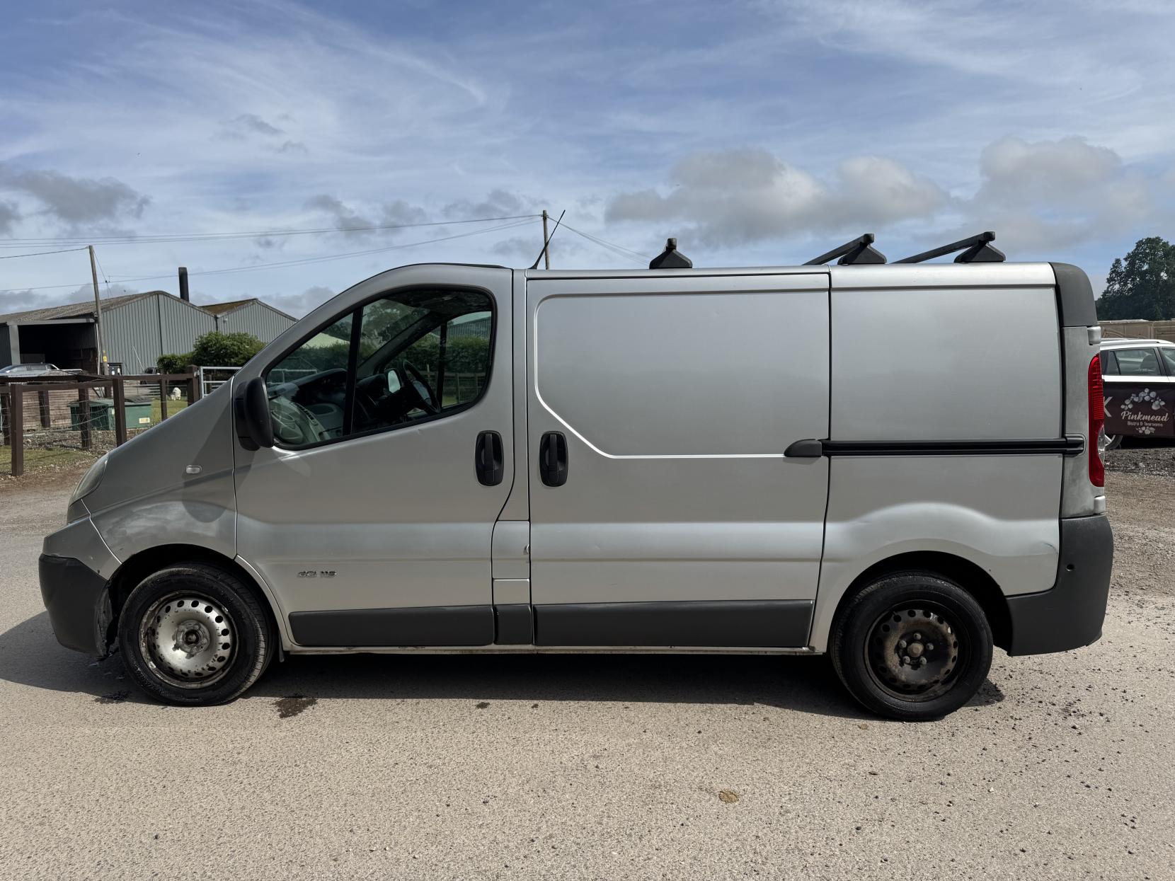 Renault Trafic 2.0 dCi SL27 Panel Van 4dr Diesel Manual L1 H1 (Phase 3) (195 g/km, 115 bhp)