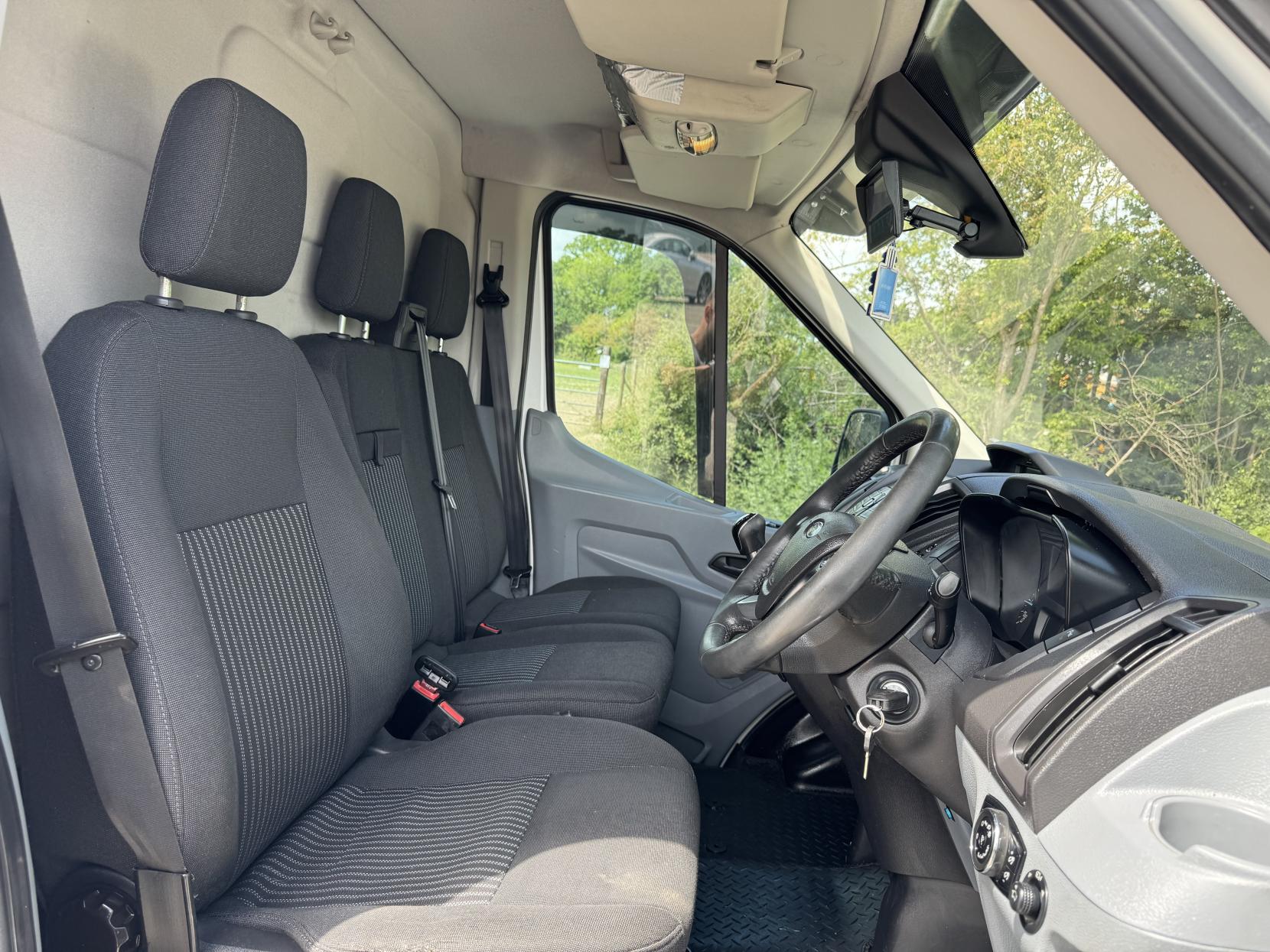 Ford Transit 2.2 TDCi 350 Trend Panel Van 5dr Diesel Manual RWD L2 H3 Euro 5 (155 ps)
