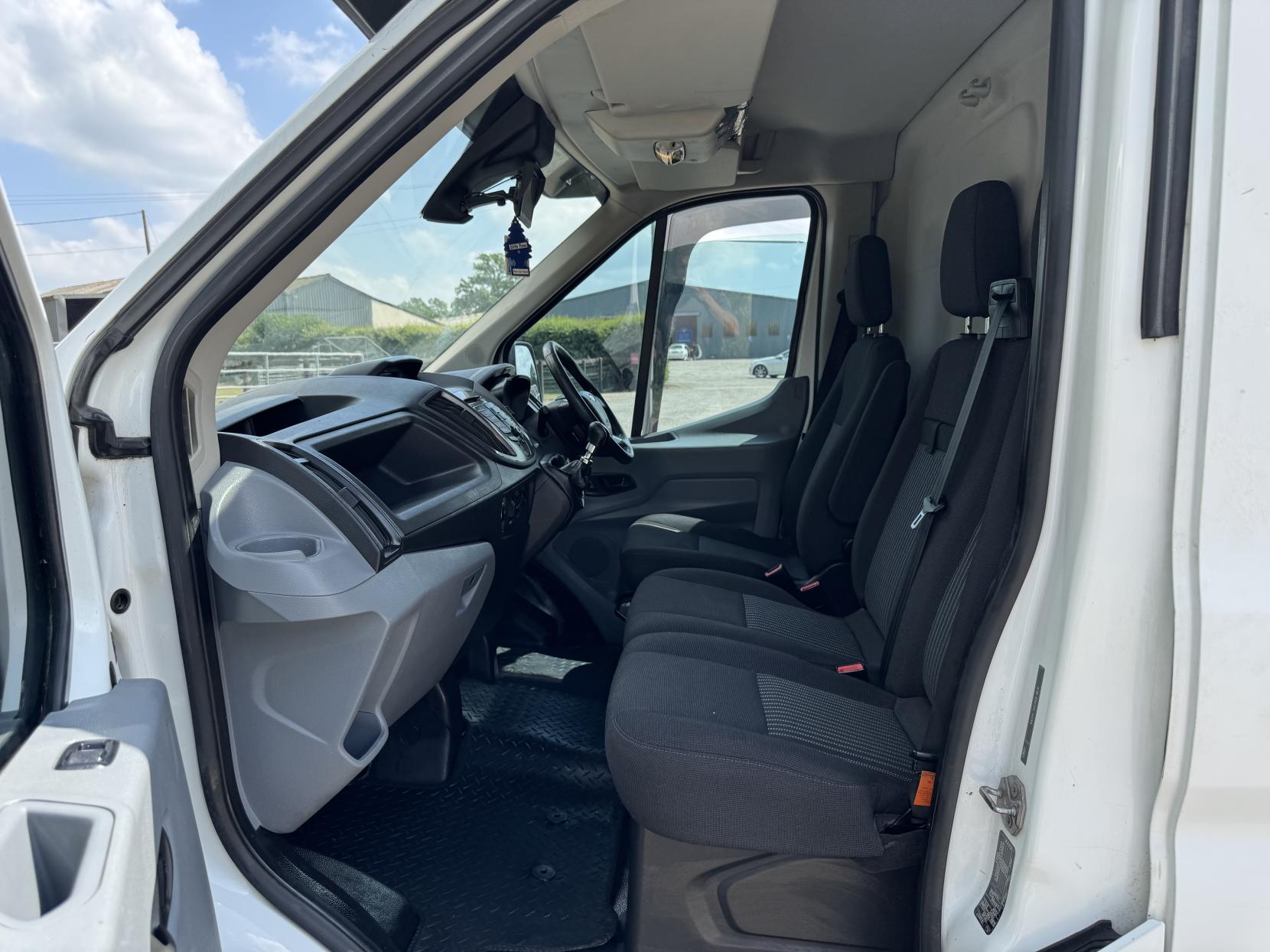 Ford Transit 2.2 TDCi 350 Trend Panel Van 5dr Diesel Manual RWD L2 H3 Euro 5 (155 ps)