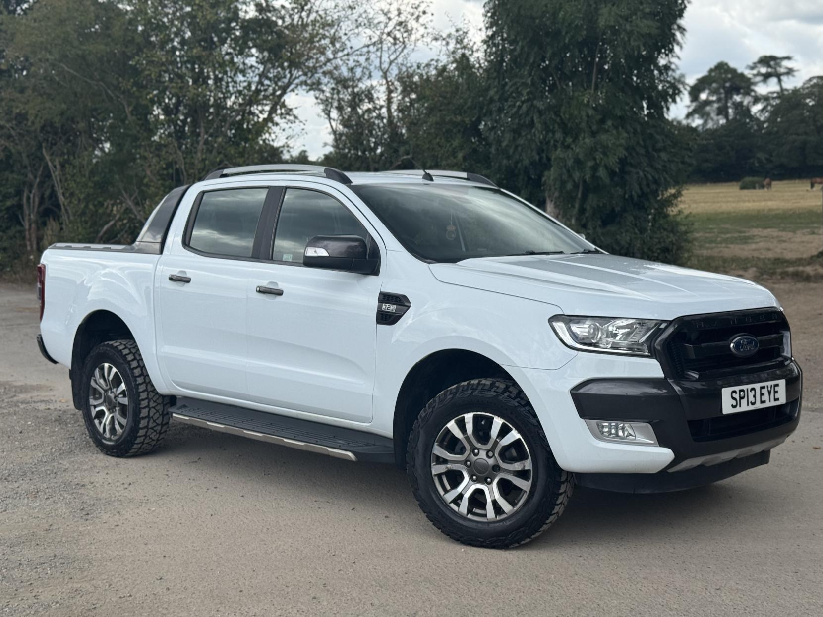 Ford Ranger 3.2 TDCi Wildtrak Pickup Double Cab 4dr Diesel Auto 4WD Euro 5 (200 ps)