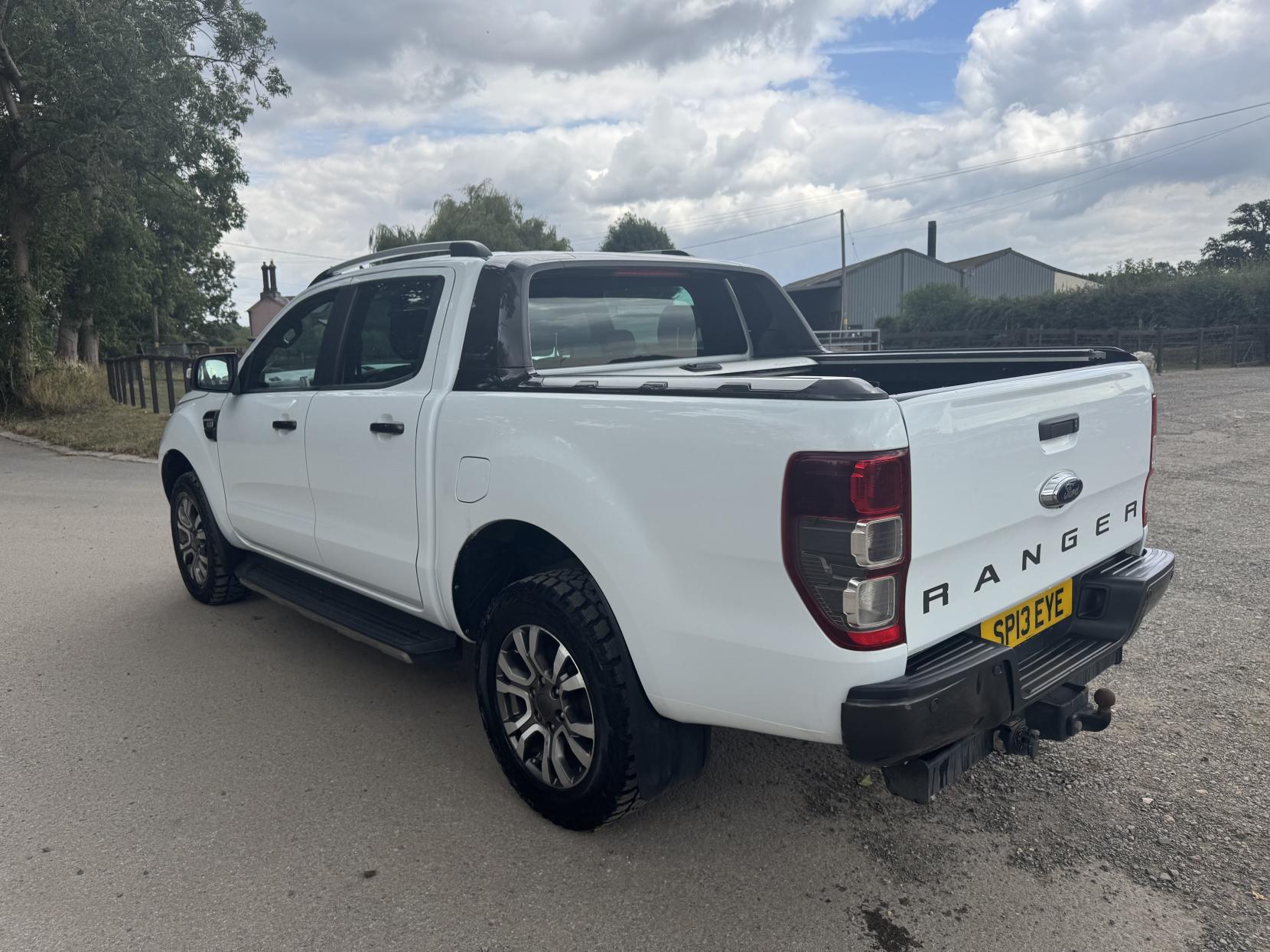 Ford Ranger 3.2 TDCi Wildtrak Pickup Double Cab 4dr Diesel Auto 4WD Euro 5 (200 ps)