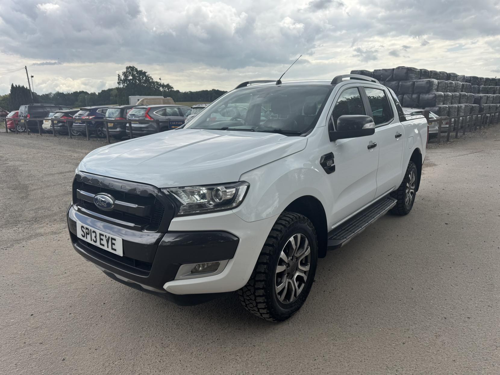 Ford Ranger 3.2 TDCi Wildtrak Pickup Double Cab 4dr Diesel Auto 4WD Euro 5 (200 ps)