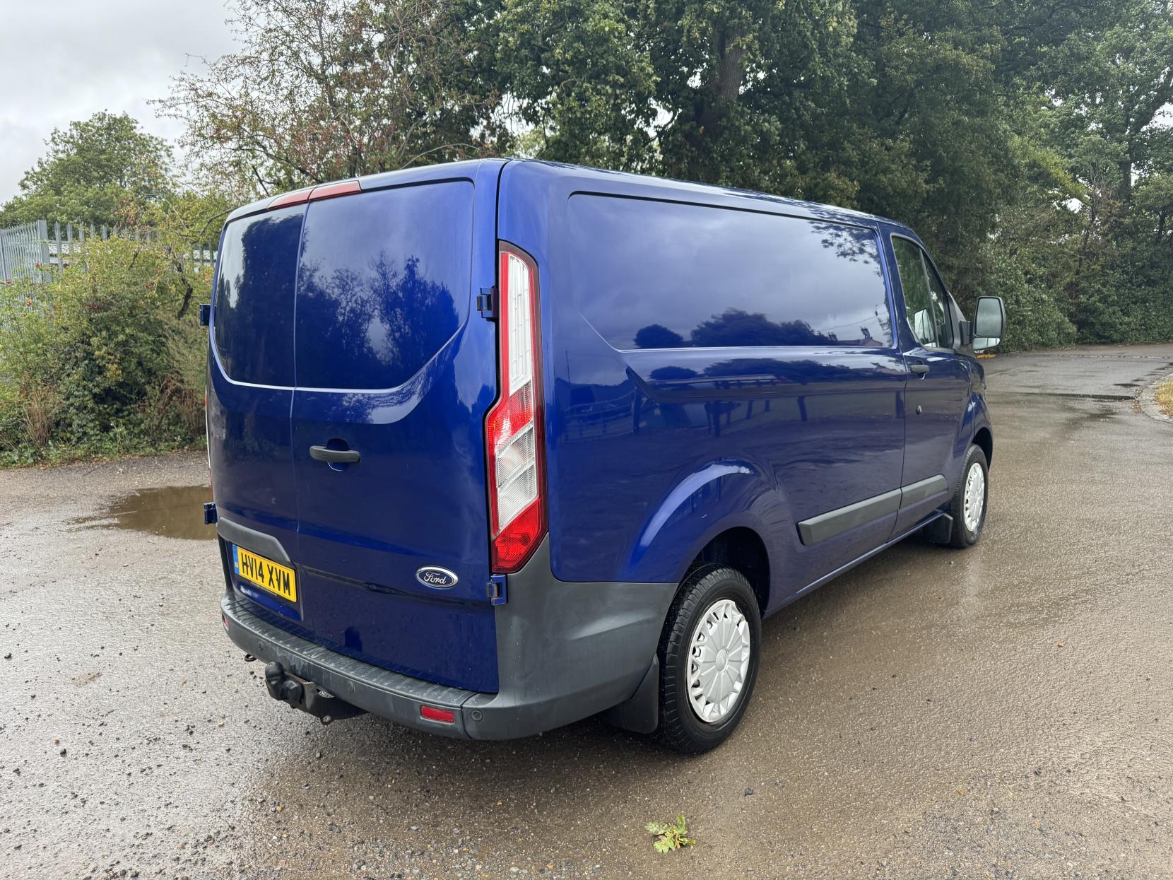 Ford Transit Custom 2.2 TDCi 290 Trend Panel Van 5dr Diesel Manual L1 H1 (186 g/km, 123 bhp)