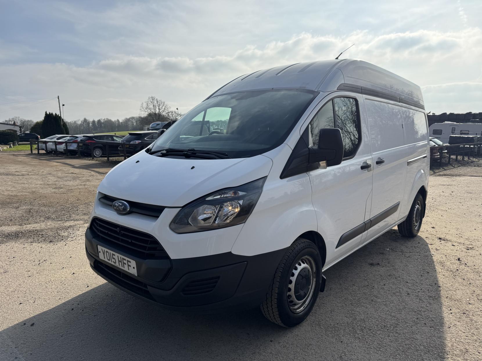 Ford Transit Custom 2.2 TDCi 330 Panel Van 5dr Diesel Manual L1 H1 (192 g/km, 123 bhp)