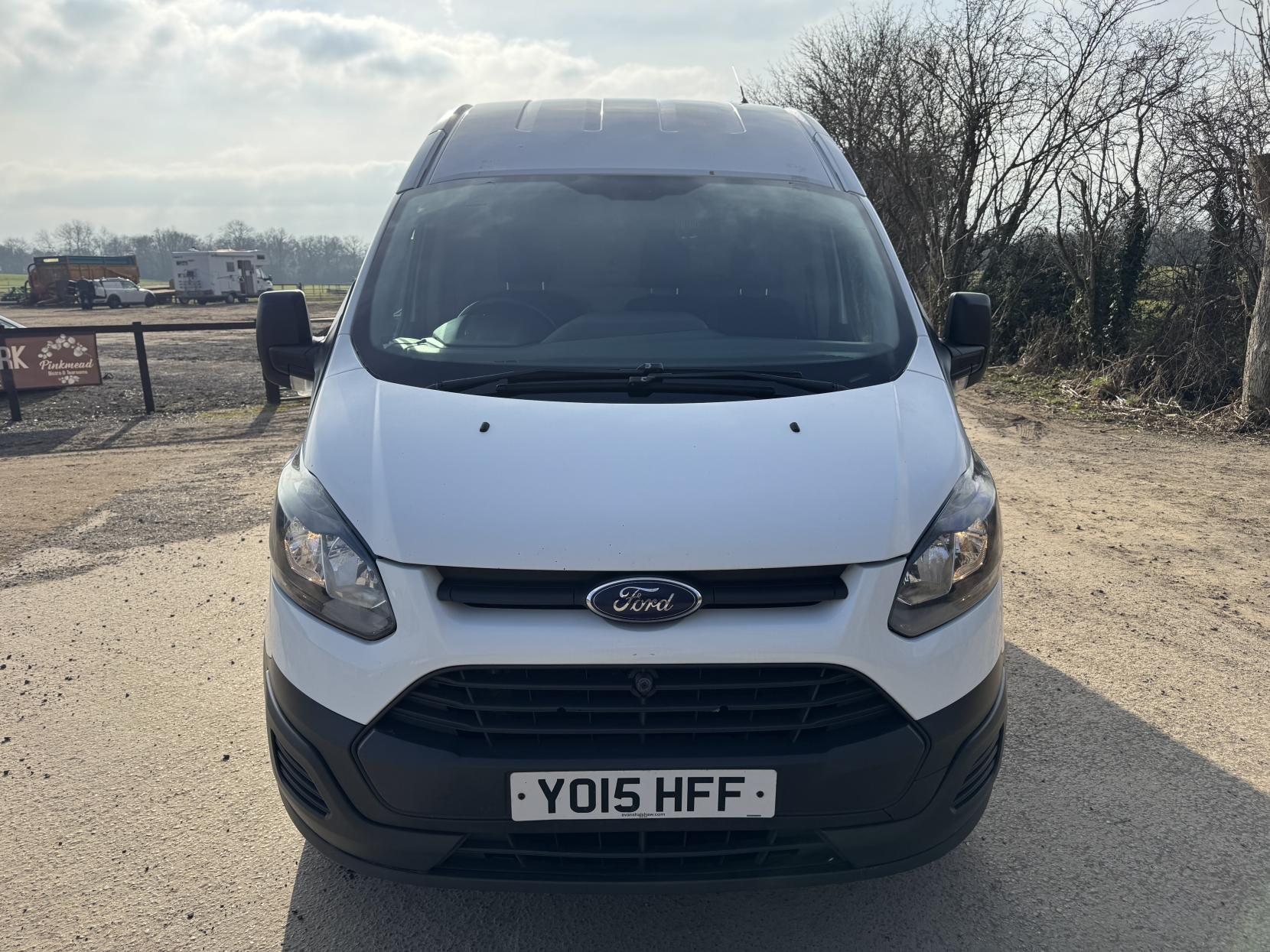 Ford Transit Custom 2.2 TDCi 330 Panel Van 5dr Diesel Manual L1 H1 (192 g/km, 123 bhp)