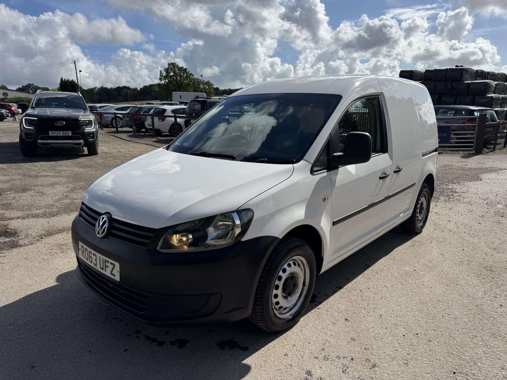 Volkswagen Caddy 1.6 TDI BlueMotion Tech C20 Startline Panel Van 4dr Diesel Manual L1 H1 (134 g/km, 101 bhp)
