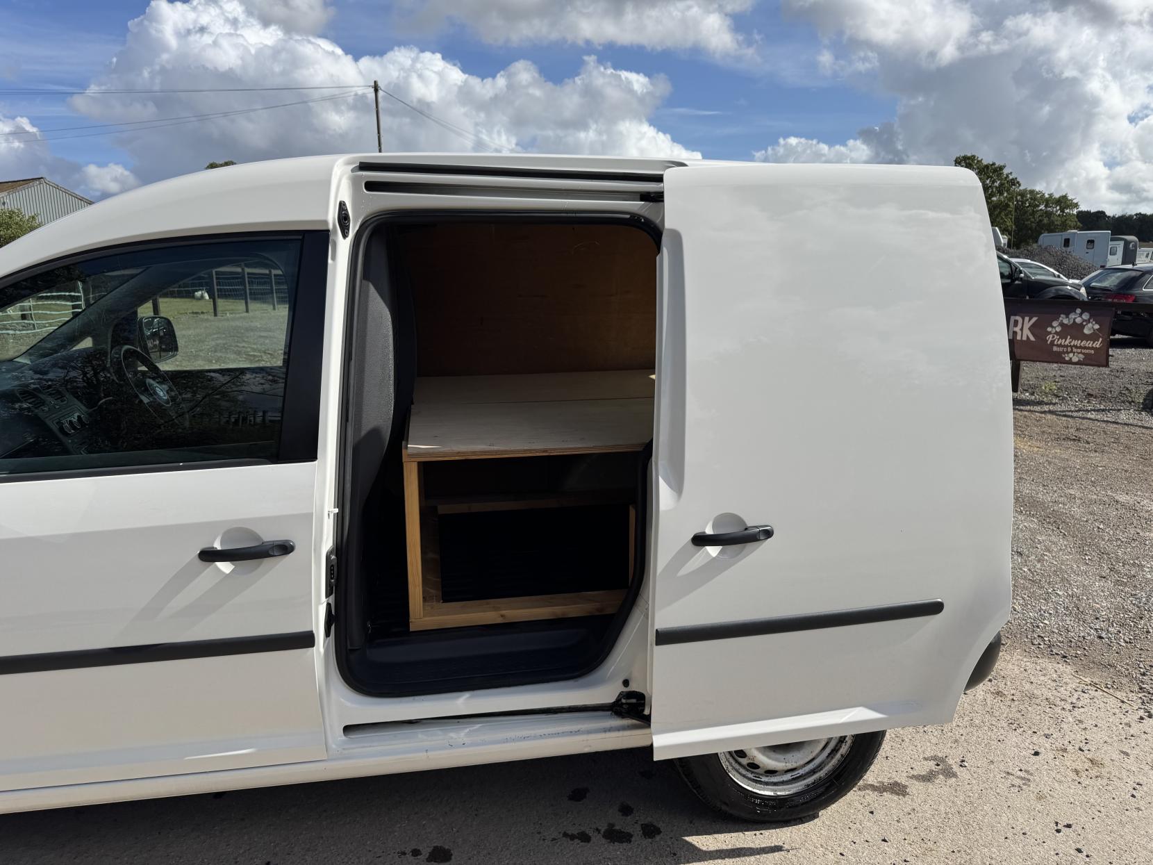 Volkswagen Caddy 1.6 TDI BlueMotion Tech C20 Startline Panel Van 4dr Diesel Manual L1 H1 (134 g/km, 101 bhp)