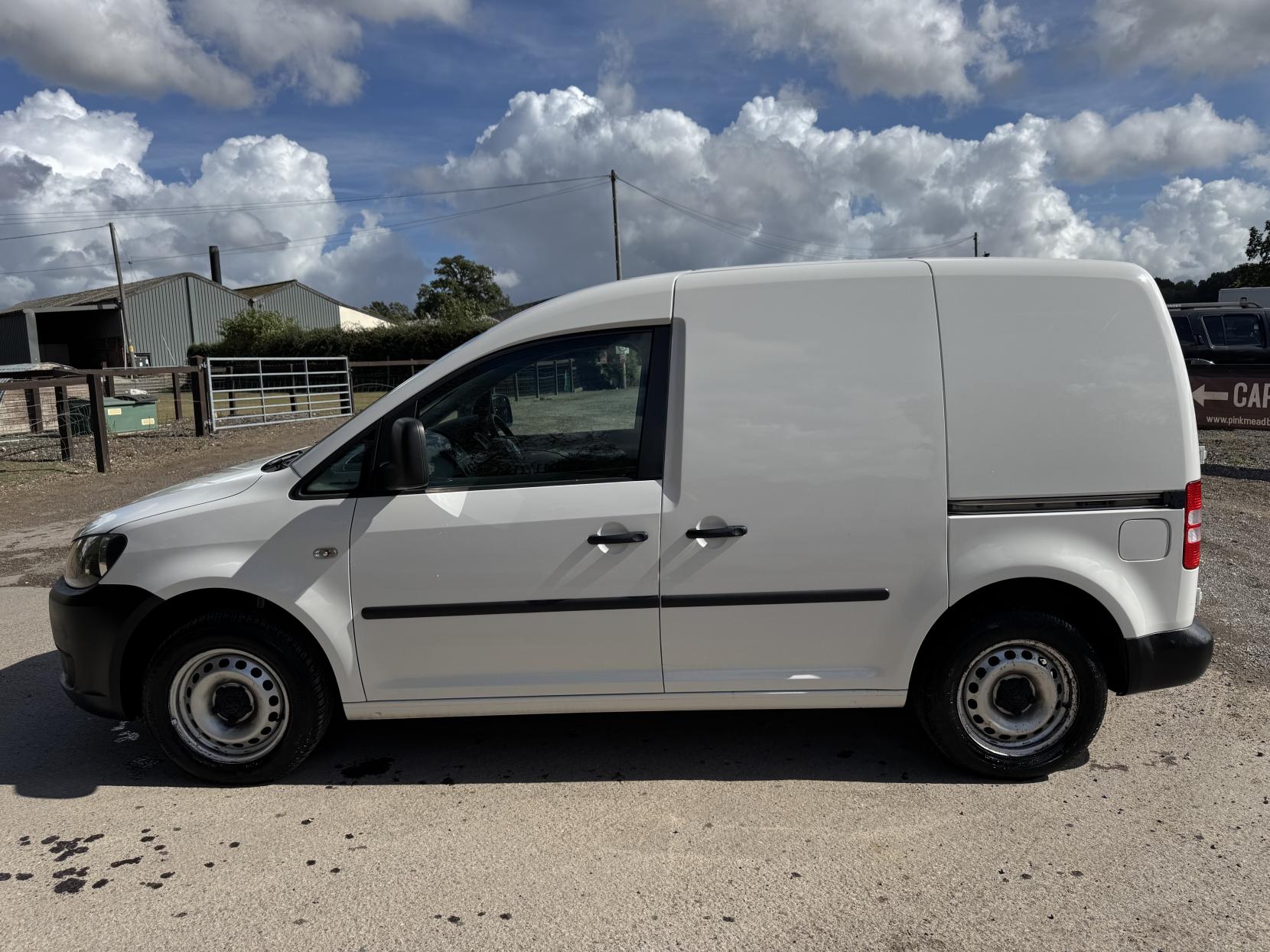 Volkswagen Caddy 1.6 TDI BlueMotion Tech C20 Startline Panel Van 4dr Diesel Manual L1 H1 (134 g/km, 101 bhp)