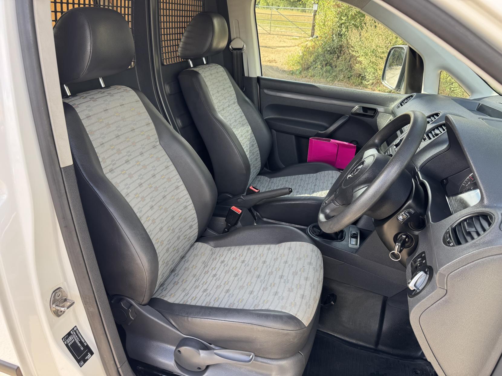 Volkswagen Caddy 1.6 TDI BlueMotion Tech C20 Startline Panel Van 4dr Diesel Manual L1 H1 (134 g/km, 101 bhp)