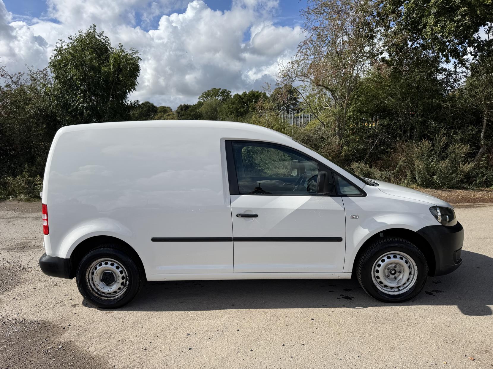 Volkswagen Caddy 1.6 TDI BlueMotion Tech C20 Startline Panel Van 4dr Diesel Manual L1 H1 (134 g/km, 101 bhp)