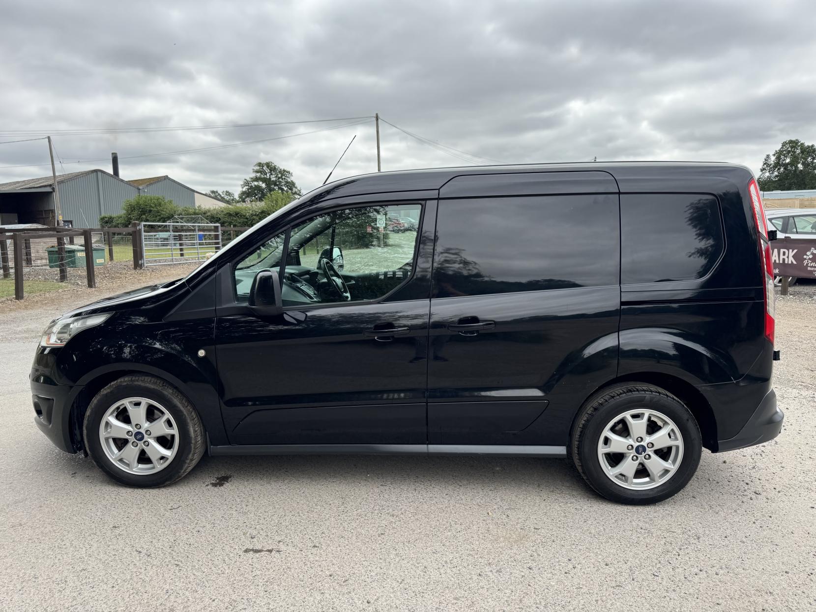 Ford Transit Connect 1.6 TDCi 200 Limited Panel Van 5dr Diesel Manual L1 H1 (124 g/km, 113 bhp)