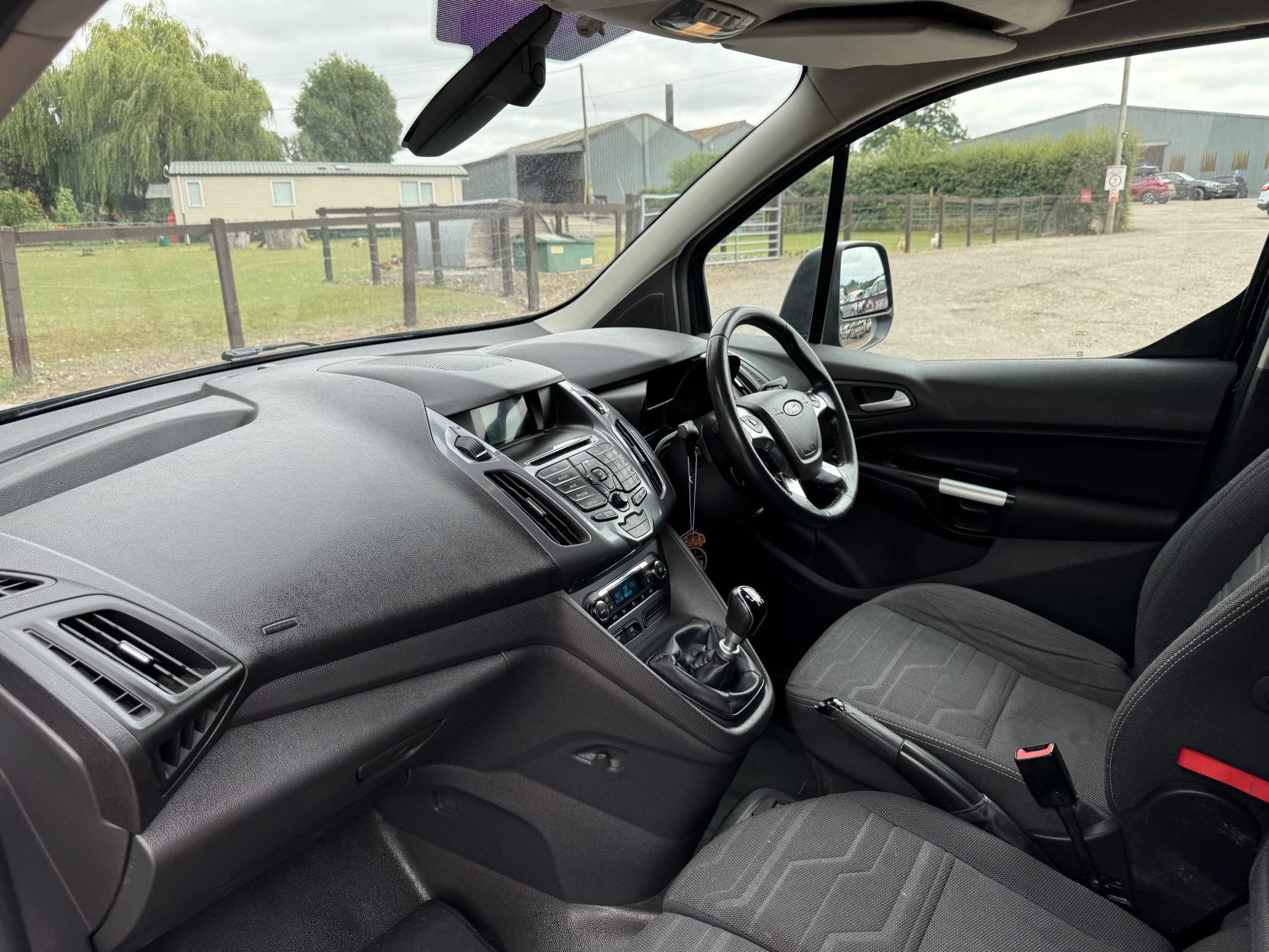 Ford Transit Connect 1.6 TDCi 200 Limited Panel Van 5dr Diesel Manual L1 H1 (124 g/km, 113 bhp)