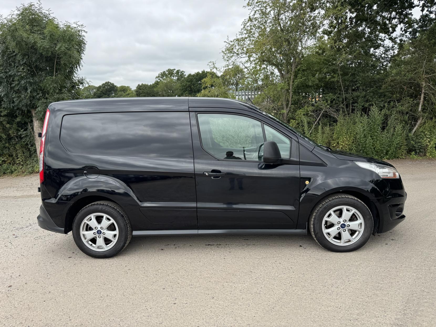Ford Transit Connect 1.6 TDCi 200 Limited Panel Van 5dr Diesel Manual L1 H1 (124 g/km, 113 bhp)