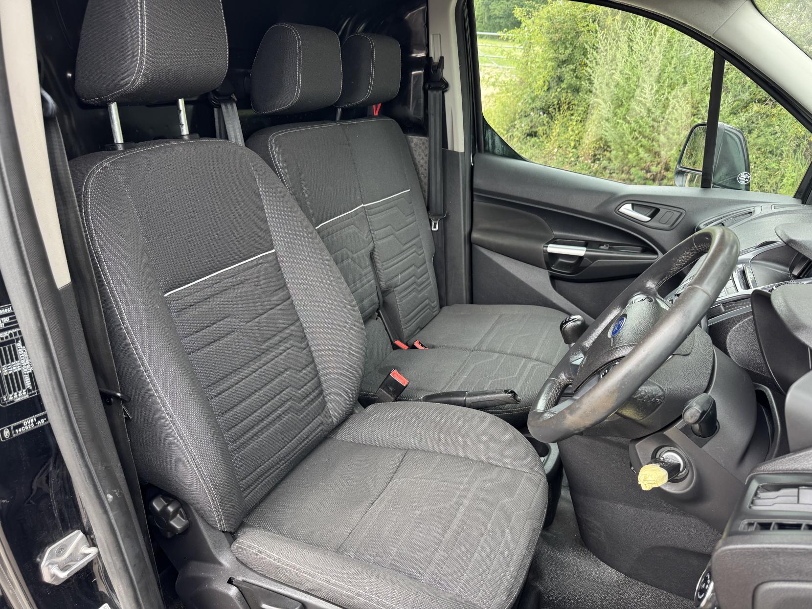 Ford Transit Connect 1.6 TDCi 200 Limited Panel Van 5dr Diesel Manual L1 H1 (124 g/km, 113 bhp)