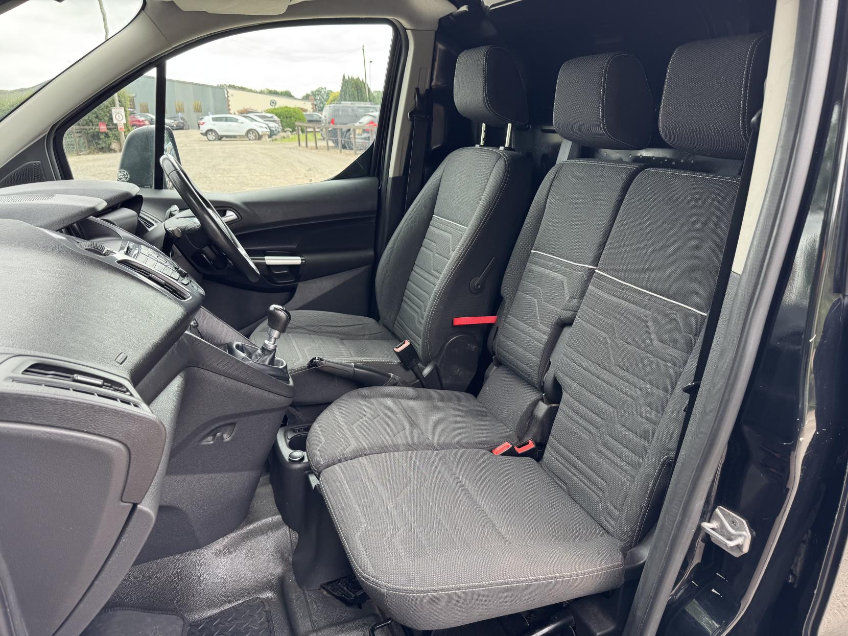 Ford Transit Connect 1.6 TDCi 200 Limited Panel Van 5dr Diesel Manual L1 H1 (124 g/km, 113 bhp)