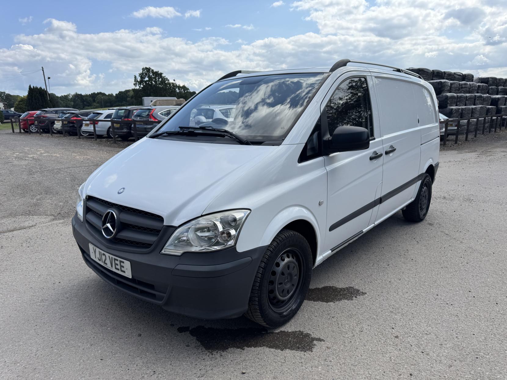 Mercedes-Benz Vito 2.1 110 CDi Panel Van 5dr Diesel Manual L1 (206 g/km, 95 bhp)