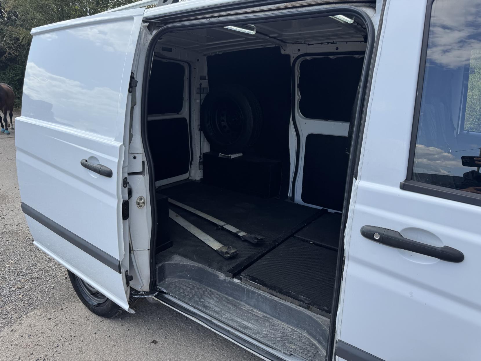 Mercedes-Benz Vito 2.1 110 CDi Panel Van 5dr Diesel Manual L1 (206 g/km, 95 bhp)