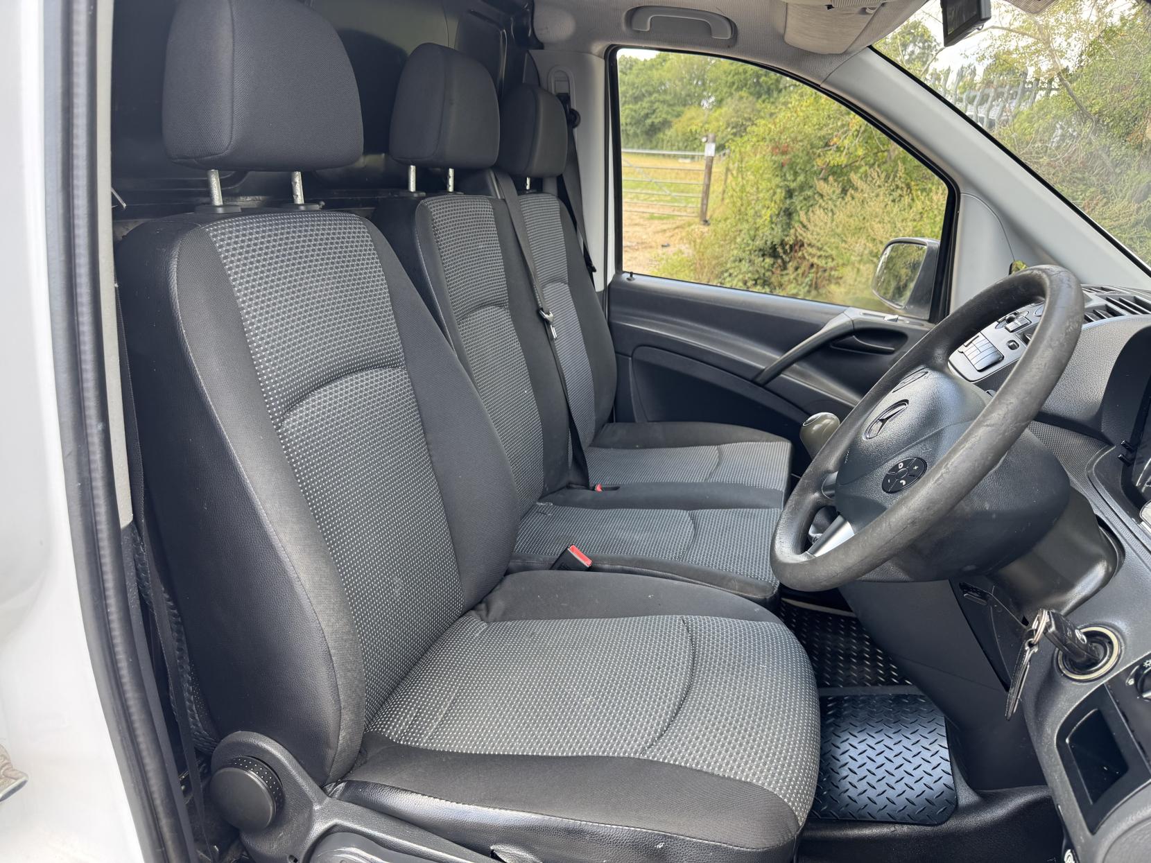 Mercedes-Benz Vito 2.1 110 CDi Panel Van 5dr Diesel Manual L1 (206 g/km, 95 bhp)